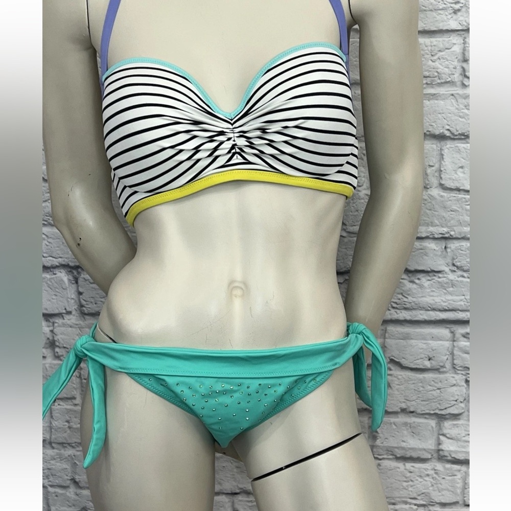 VICTORIA’S SECRET 2 PIECE MULTI COLOR STRIPED BIKINI SWIM SUIT SIZE M/32DD - Picture 2 of 5